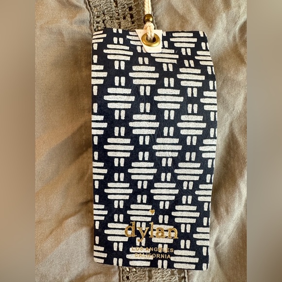 dylan clothing, Medium, Women’s Embroidered Top - Picture 9 of 9